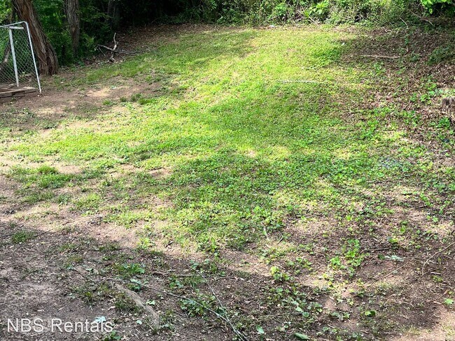 Foto del edificio - 3 br, 1 bath House - 140 Lowell Street