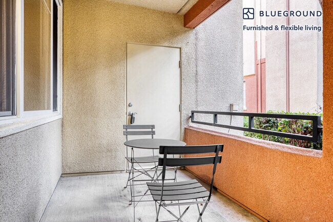 Foto del edificio - 1158 Morse Ave