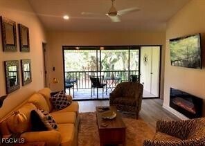 Foto principal - 16540 Club Blvd