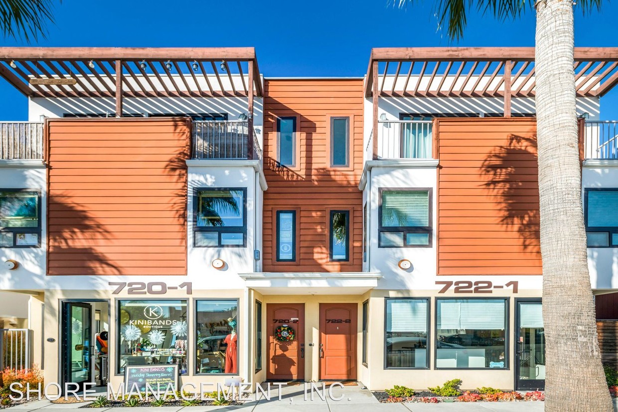 Primary Photo - 722-722-2 Turquoise St