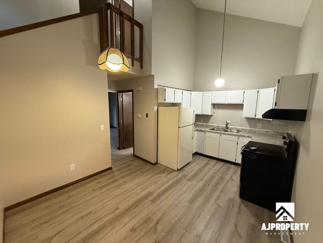 Foto del edificio - 516 N Cliff Ave