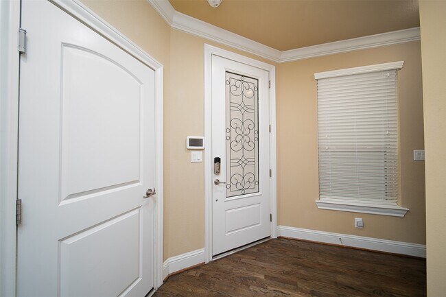 Foto del edificio - 1231 Creekside Acres Ct