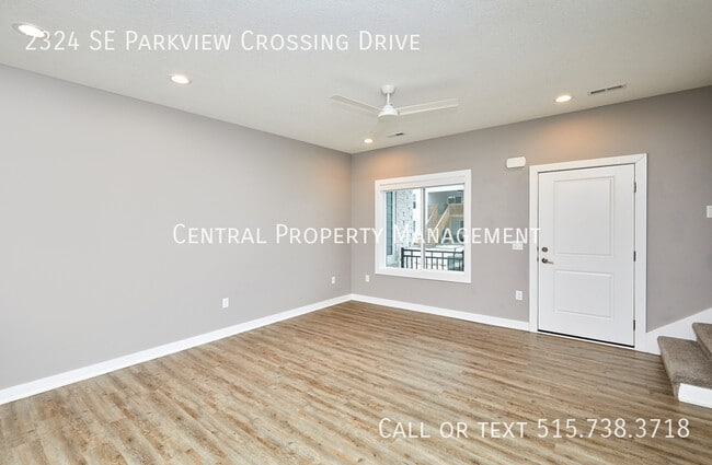 Building Photo - 2324 SE Parkview Crossing Dr