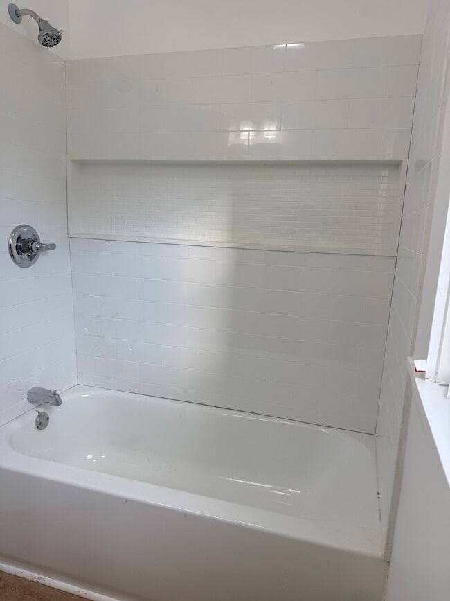 Bathroom - 33 Main St