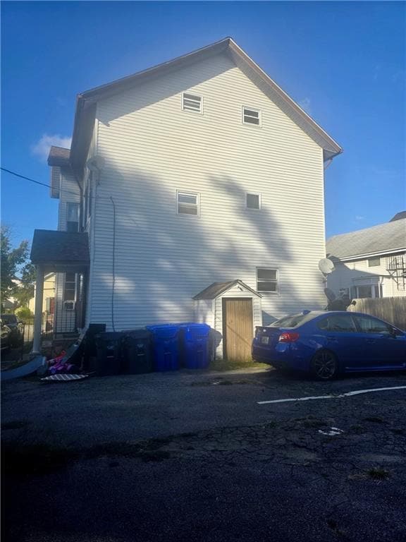Building Photo - 105 Central Ave