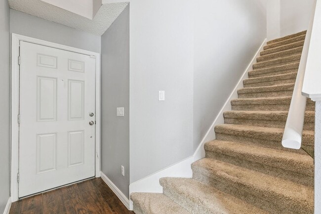 Building Photo - 15321 Harrowgate Way