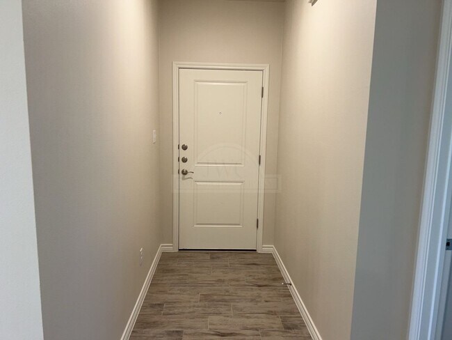 Foto del edificio - 5102 Rose Petal Ct