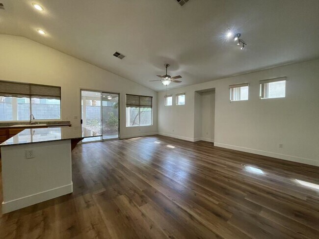 Building Photo - Fantastic one-story single-family home