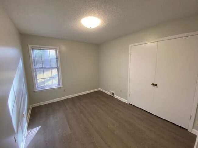 Building Photo - 8195 Timber Hill Trail