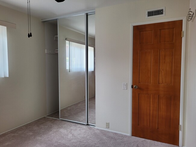 Building Photo - 518 Arizona St