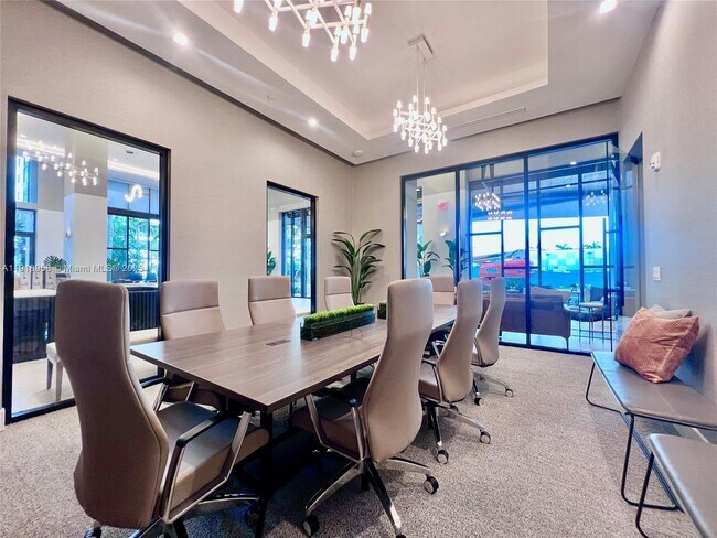 Foto del edificio - 5250 NW 84th Ave