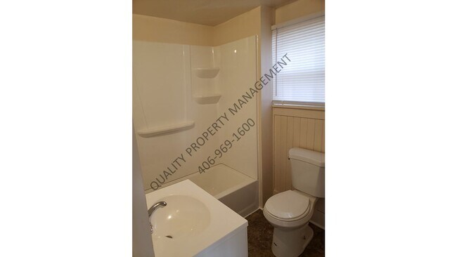 Foto del edificio - Charming 1-Bedroom, 1-Bath + Bonus Room | ...
