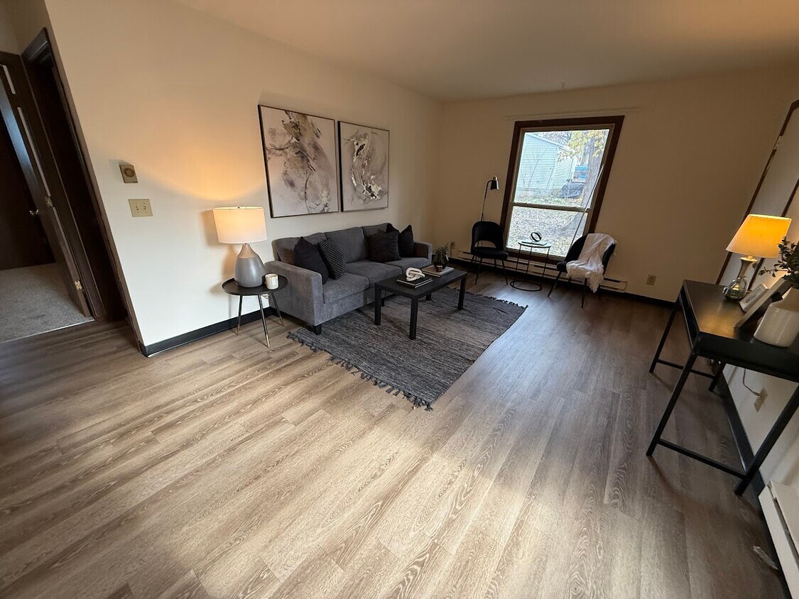 Foto principal - 805 Brandie Rd