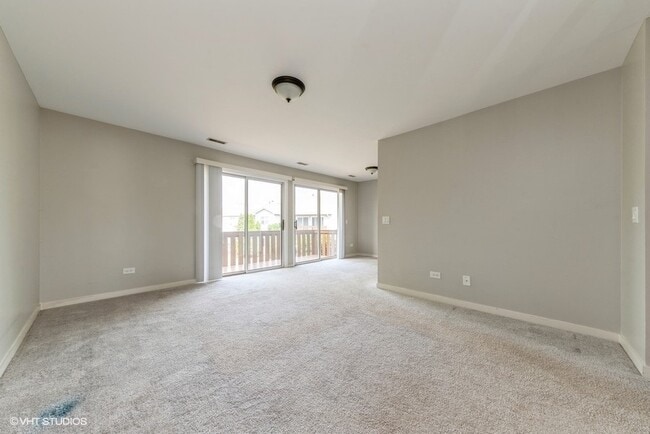 Building Photo - 302 Newport Ln