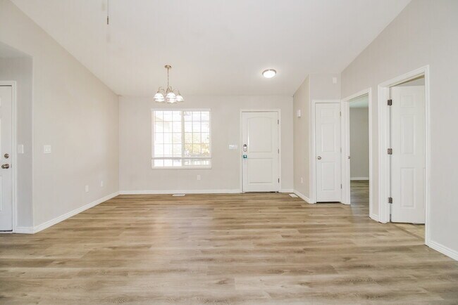 Foto del edificio - 14122 Rosaleen Ln