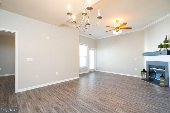Building Photo - 3820 Lightfoot St