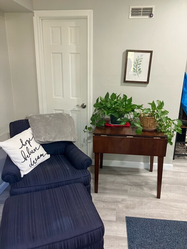Entry Area - 12 Creswell Rd