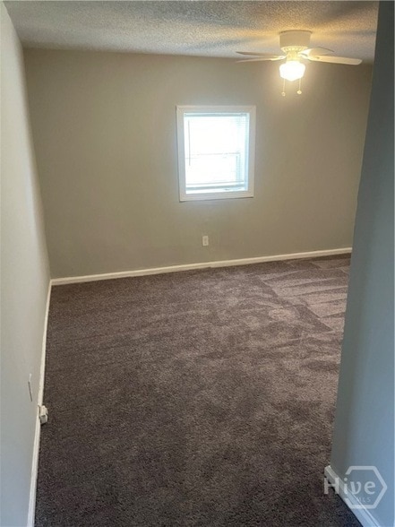 Building Photo - 501 Tuten Ave