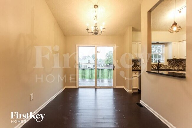 Building Photo - 8087 Cardinal Cove East