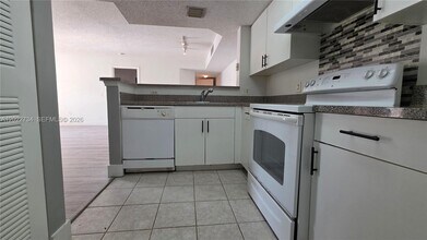Building Photo - 5011 Wiles Rd