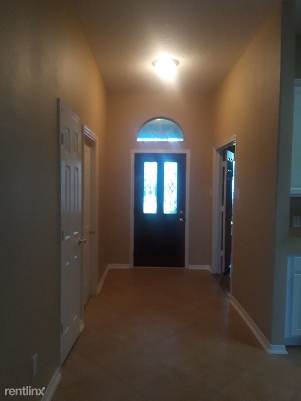 Building Photo - 3 br, 2 bath House - 9423 Highland Pointe Dr