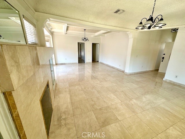Building Photo - 925 N Avenue 64