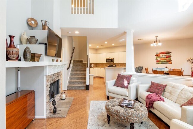 Foto del edificio - 106 Woodlily Pl