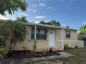 Building Photo - 4190 NW 11th Ave