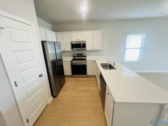 Foto del edificio - 16830 Orleans Dr