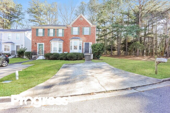 Building Photo - 5960 Hampton Ct