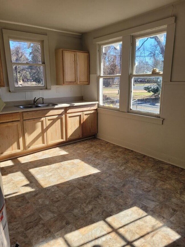 Foto del edificio - SECTION 8 ACCEPTED 500 McCormick Bossier C...