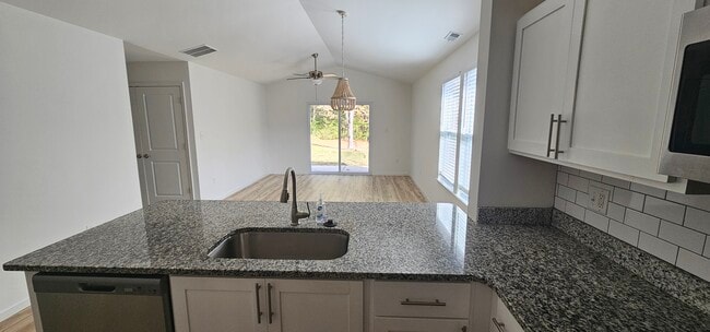 Building Photo - 936 Osage Villa Ct