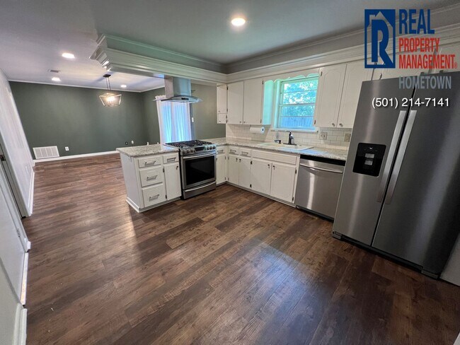 Building Photo - 1714 Biscayne Dr