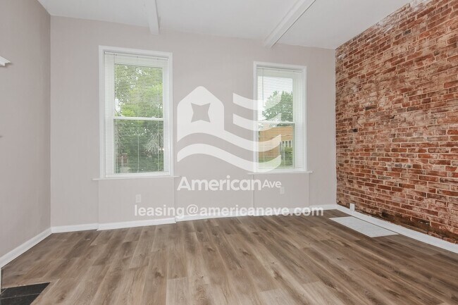 Foto del edificio - 3216 Itaska St