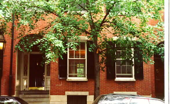 Building Photo - 68 Chestnut St