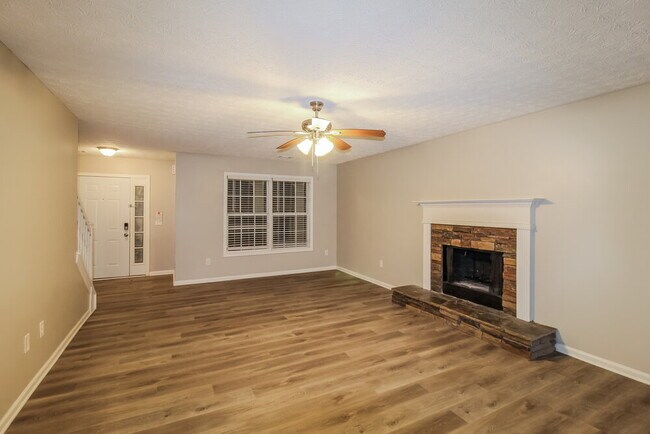 Foto del edificio - 29 Windcrest Dr