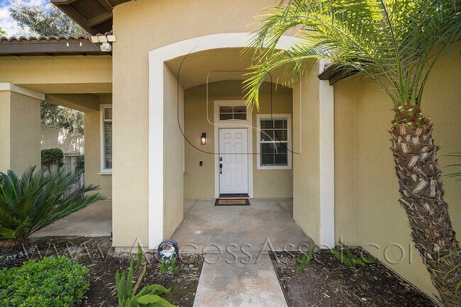 Foto del edificio - Elegant 4 Bed/2 Bath Home In Desirable North Shore Community!