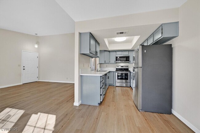 Building Photo - 5064 Jeffreys St