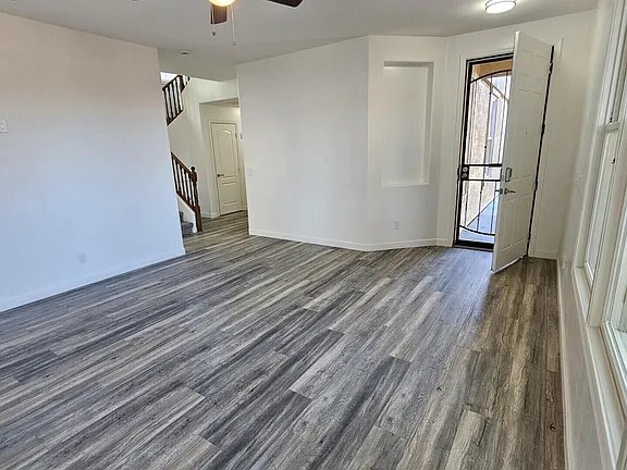 Building Photo - 18293 W Elm St