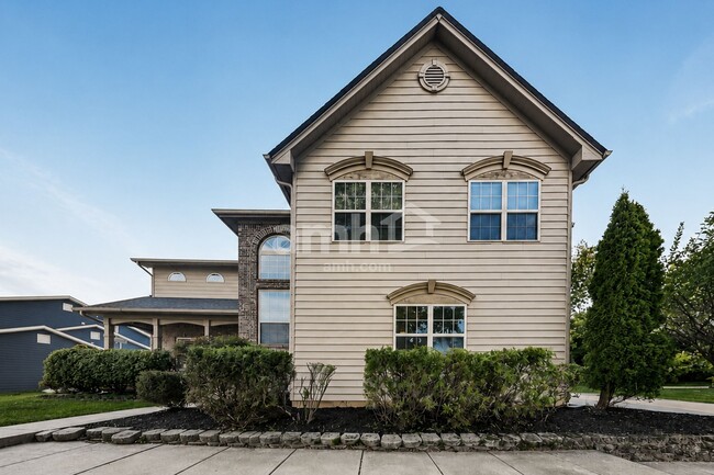 Building Photo - 9776 Scotch Pine Ct