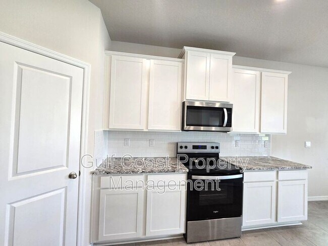 Foto del edificio - 611 160th St E