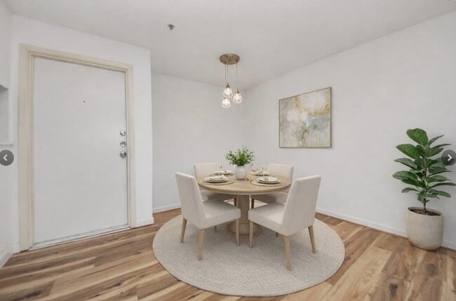 Building Photo - 10110 Forum West Dr