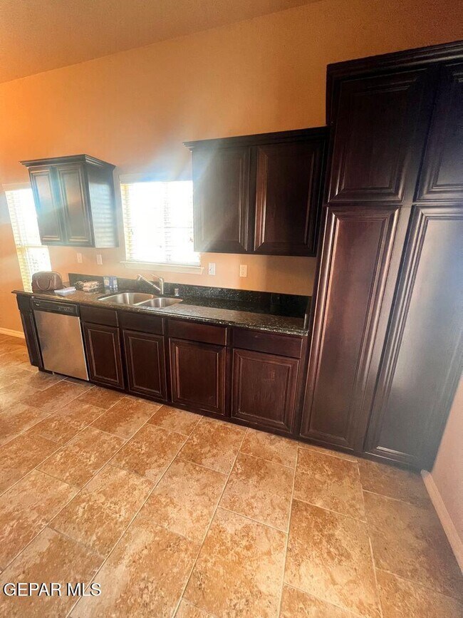 Building Photo - 3630 Grand Bahamas Dr
