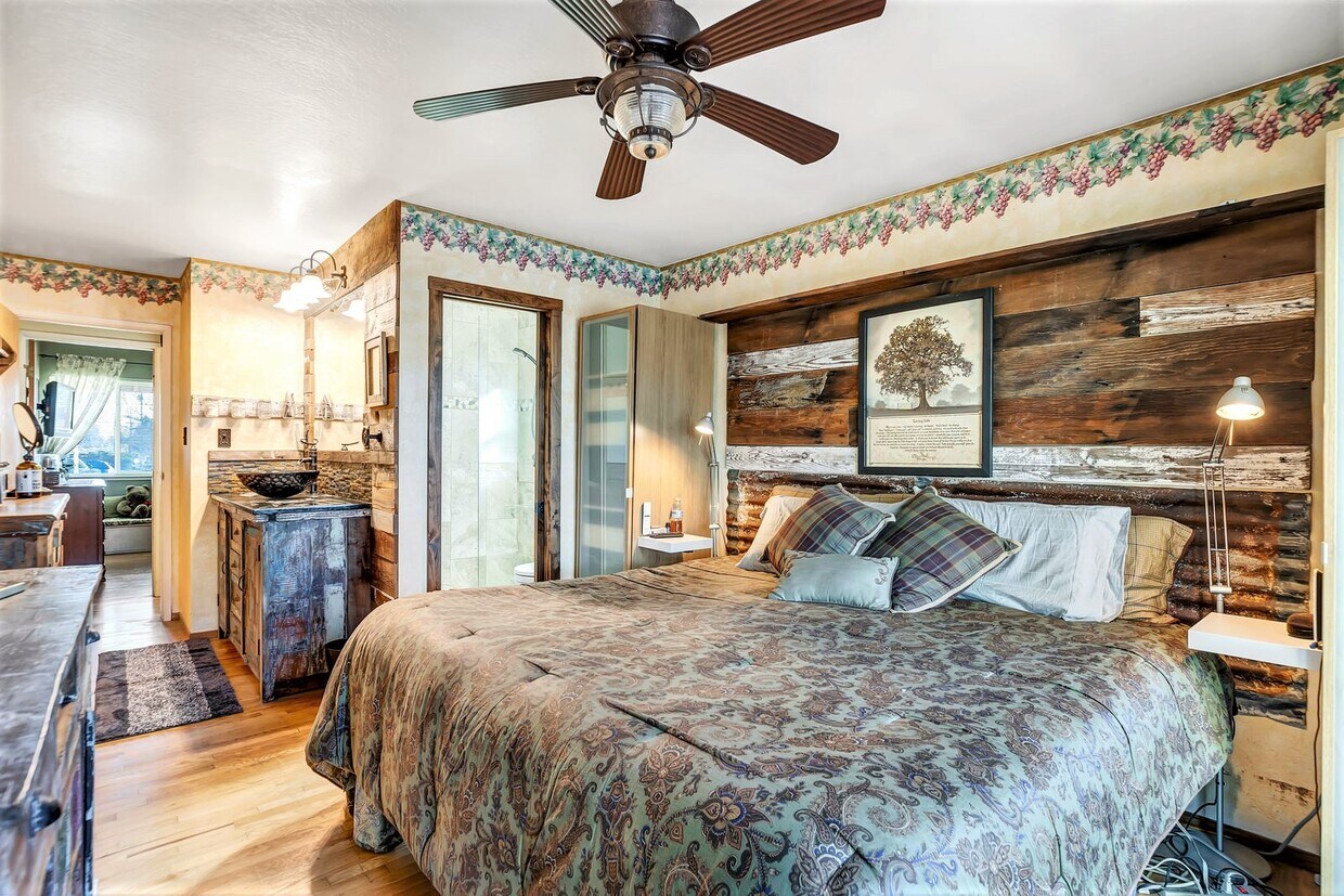 Dormitorio principal - 792 Lathrop St