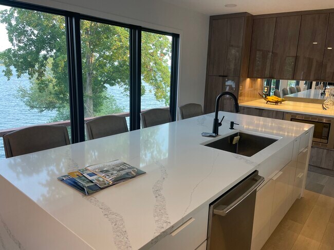 Foto del edificio - 1219 W Latoka Dr SW