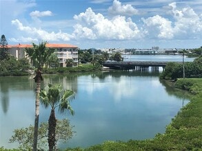 Building Photo - 7897 Sailboat Key Blvd S
