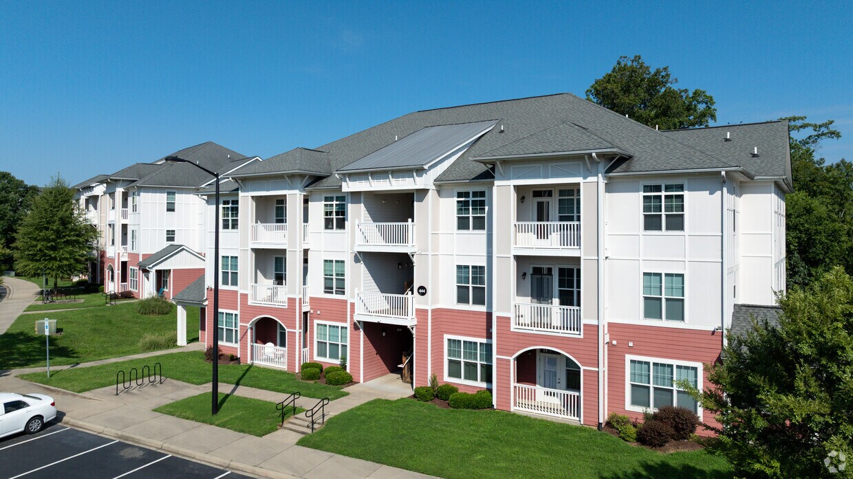 Walden Station Apts - Walden Station Apts