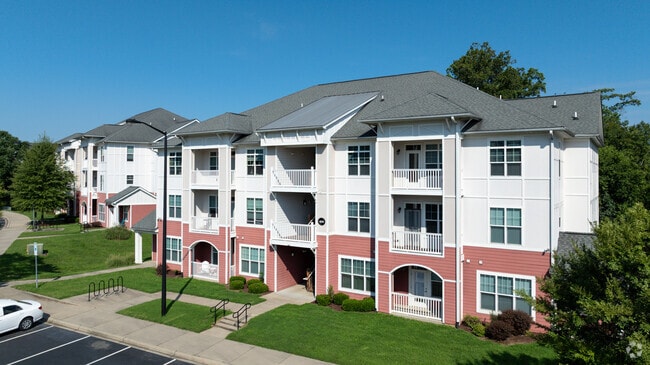 Walden Station Apts - Walden Station Apts