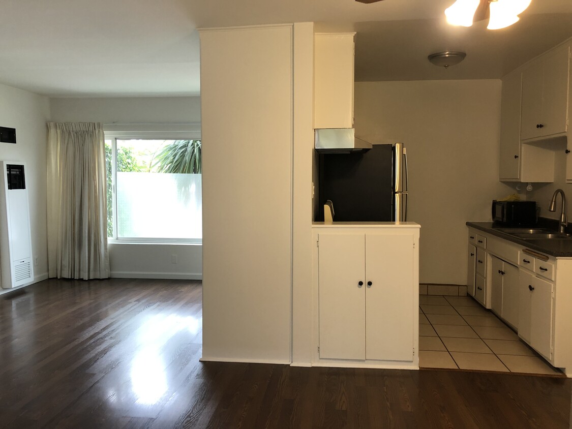 Foto principal - 11124 Venice Blvd