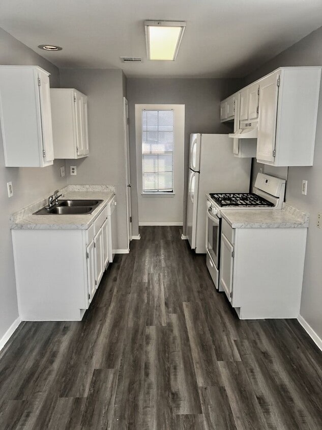 Primary Photo - 12402 Alderbrook Dr